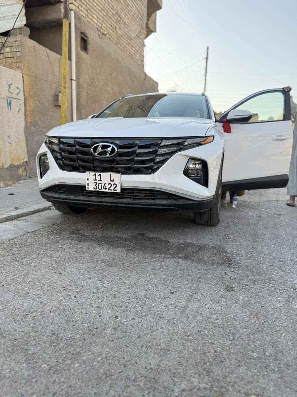 سلام عليكم ورحمة الله
توسان وارد أمريكي  موديل ٢٣  

مواصفات هايبر

ضرر موضح بالصور تعديل وصبغ بالباب الخلفي مسافة شبر واحد

مواصفات

محرك ٢٥٠

سقف بنرامه/اشاير مري/رادار امامي وخلفي /كامرة امامي وخلفي /كشنات جلد بيجي كهربائي /صندوق كهربائي / شحن كلاسيكي/ قطعتين تبريد / نضام ترحيب /ويل كب حجم ١٩/تشقيل واطفاء عن بعد /بصمة أبواب لمس /شاشة لمس /سايد بريك بصمة /توقف ذاتي

سيارة خير من الله

رقم بغداد بأسمي تحويل مباشر
سعر. 210 وبيهة مجال 

رقم تواصل

***********

***********
