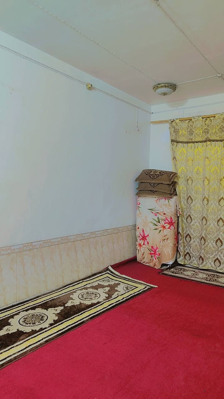 #بيت_للبيع  

مساحة 200 م  🏛

يحتوي على غرف عدد 2  وصالة ومطبخ واستقبال وصحيات خارجية  وداخلية  ومناور 🏮

بناء طابوق   واساس درجة اولى 🏗

طابو زراعي مرقم بلدية سند 25 ✅

موقع 📍 مشخاب - طبر فرعون- ثاني بيت عن التبليط 🌍

#مكتب_خطوات_الفهد_للعقار
#المكتب_مجاز_رسميا_لضمان_حق_الطرفين
#الفهد_طريقك_الاسهل_للعقار
#عنوان_المكتب_شارع_الف_هلا_مجاور_شركة_زين
#ت***********_عبدالله_يوجد_واتساب_تلكرام
