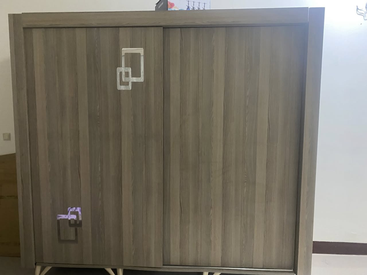 غرفه نوم للبيع مستعمل كلشي مــآبيۃ بس محتاج خشبه جوه السرير علمود يوكف الاسفنج سعره الخشبه ٥ الف سعره 200


**إذا كنت صاحب هذا الإعلان وتريد حذفه لأي سبب، رجاءا أرسل رسالة إلى الدعم الفني**