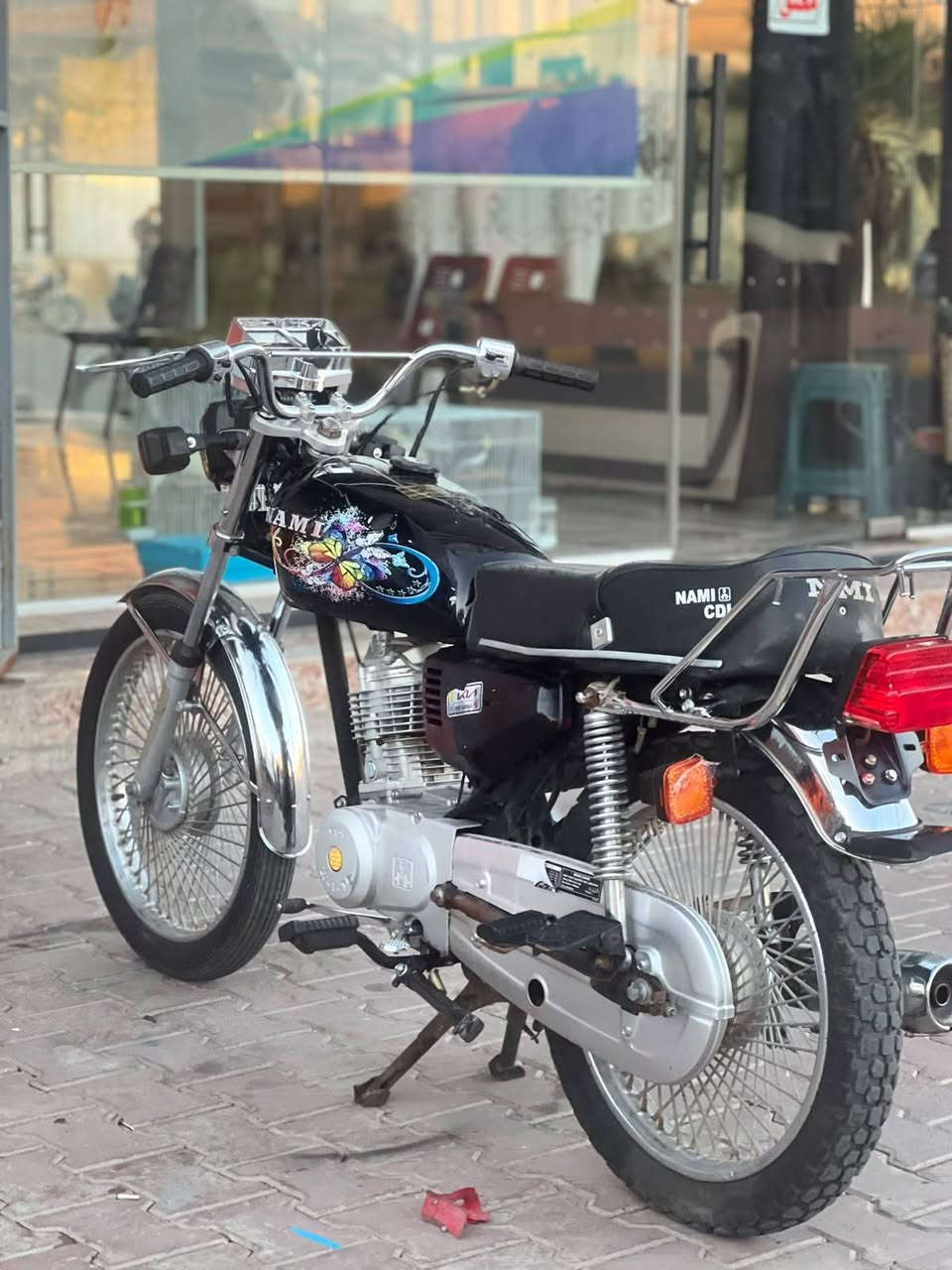 للبيع 4 كير نامي لوك كل عيب مابي سعره 300وبي مجال الشراي يتصل ***********
