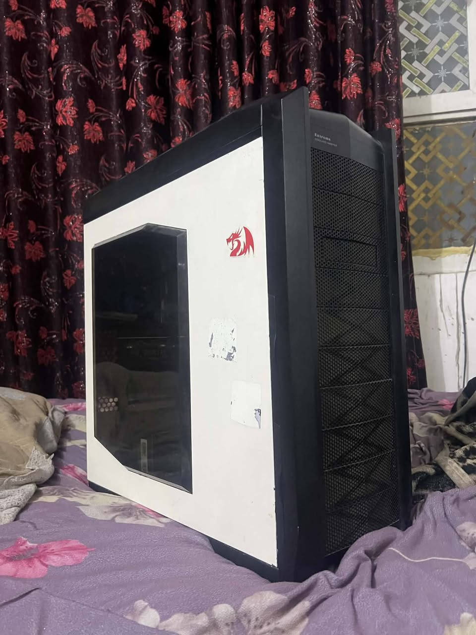 حاسبه خرافيه بسعر مناسب
Msi Rtx 2060 6gb
Asus Rog strix B350-f gaming
Ram ddr4 16 gb
AMD R 5 1600 (6c-12T)
Ssd 128
Hdd 1t
Power : game max 600w
Case : gam max m-900

واذا تريد تغير المعالج بس عادي لذالك كلتلكم سعرها ٥٥٠ وعندي مشكله بل ssd ما اعرف يفصل ويشتغل مدري شنو يصير بيه اذا همين تريد تغيره تطلعلك تجميعه ٢٠٦٠ مرتبه فقط تصرف عليها قليل

مكاني بغداد الدوره حي المعلمين


**إذا كنت صاحب هذا الإعلان وتريد حذفه لأي سبب، رجاءا أرسل رسالة إلى الدعم الفني**
