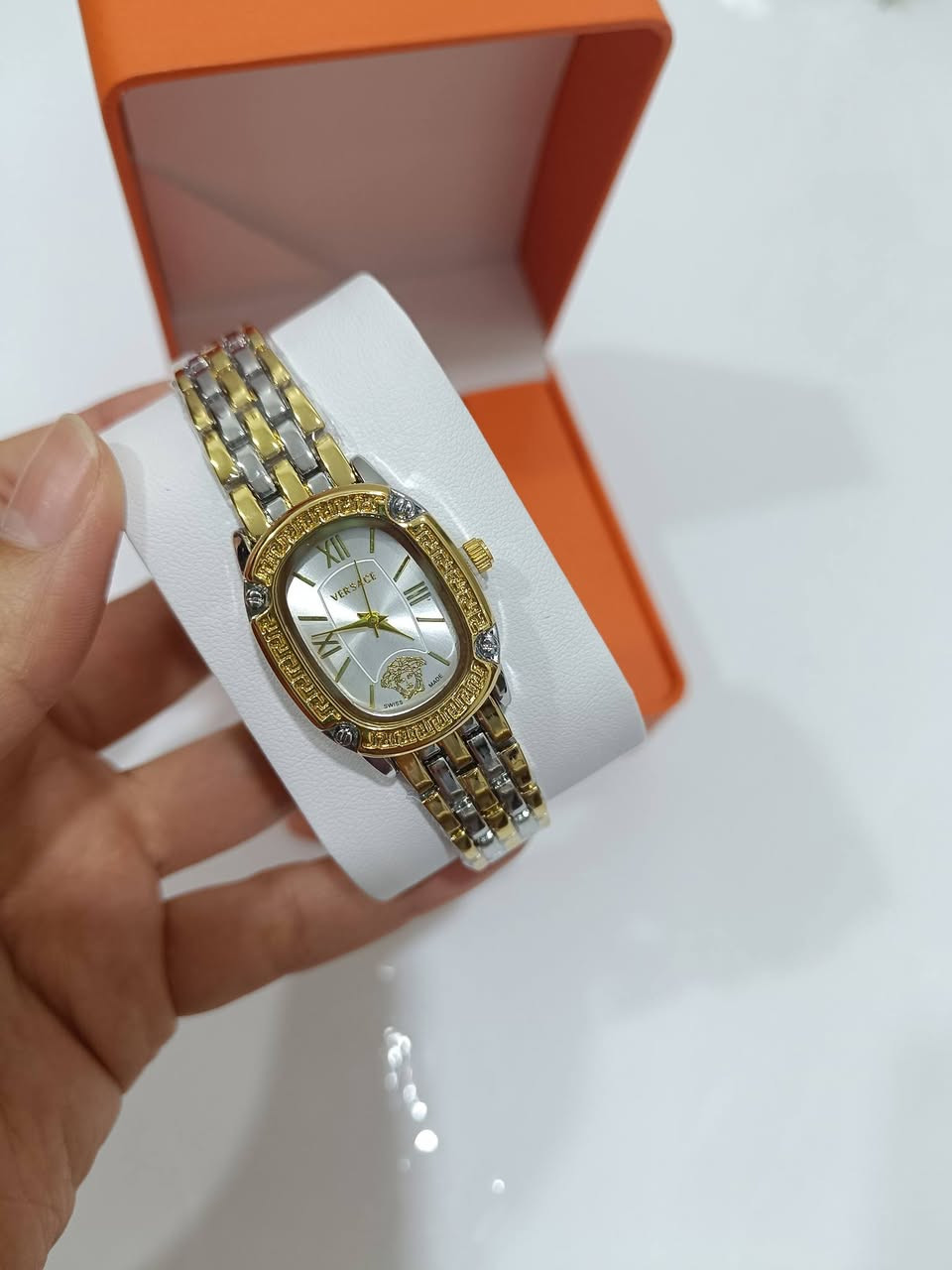 ساعه فيرزاجي نسائي ضد الماء كوالتي عالي جدا قفل فراشه


**إذا كنت صاحب هذا الإعلان وتريد حذفه لأي سبب، رجاءا أرسل رسالة إلى الدعم الفني**