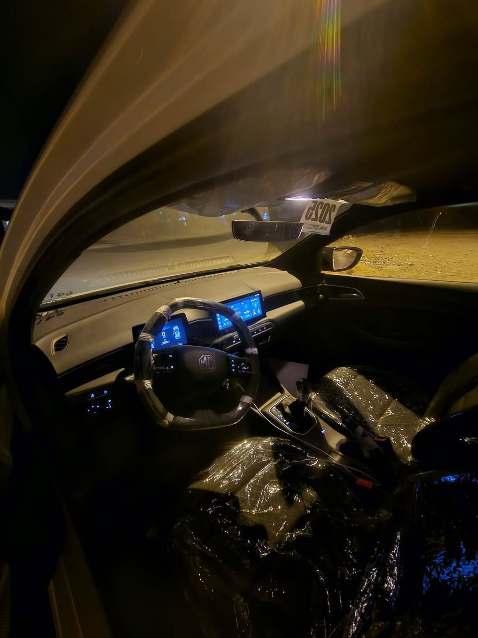 106 $
*********** 
***********
هیچ نیە 
تەنها  دوو نوقتەی  بچوک  دەعامی قەلەم کاریە 
 فرۆشتنی  خیرە
