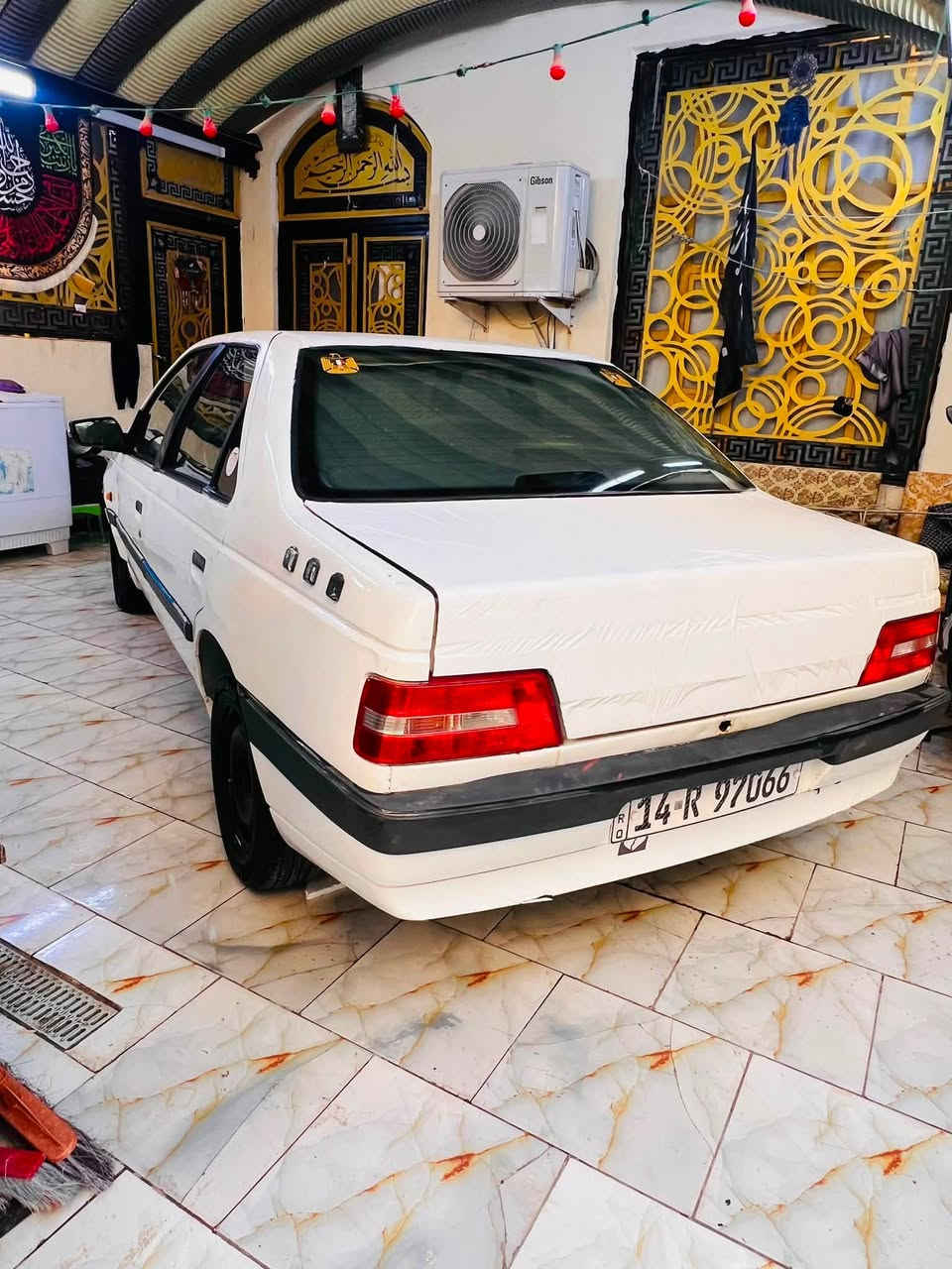 السلام عليكم 
للبيع بيجو 405 مديل 2014 رقم البصره باسمي رقم دولي جديد سياره محرك كير تمام بدي واقع حال  تبريد عاطل مكان السياره ابو الخصيب العوجه 
السعر 28 ورقه بيهه مجال قليل الاتصال على رقم 
 واتساب او اتصال***********
