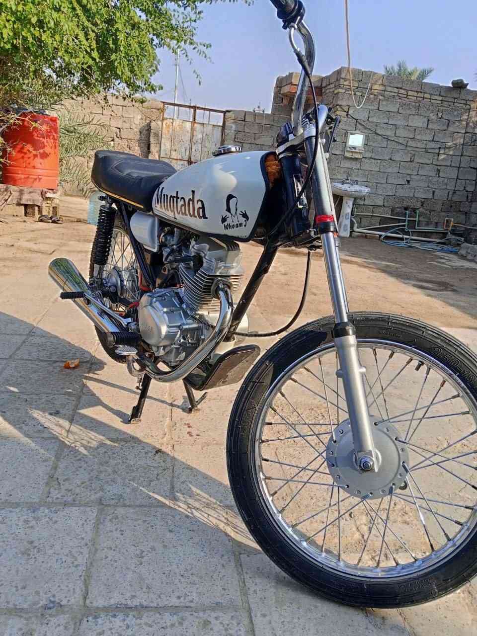 سلام عليكم دراجه للبيع إيراني نضافه كدامكم السعر 700 وبيه مجال الرقم ***********
