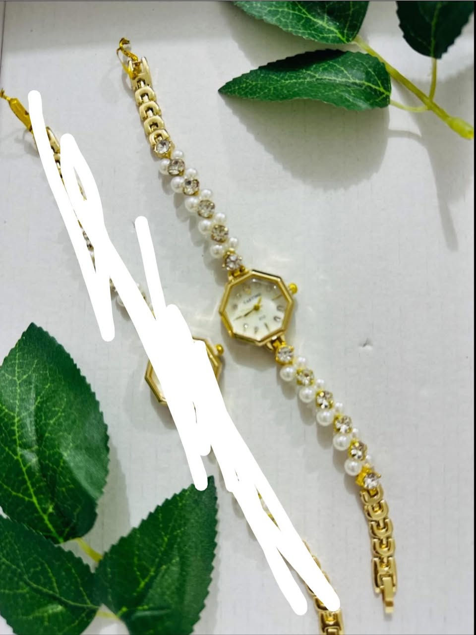 تشكيلة متنوعه من الساعات عاليه الجوده بمختلف الالوان  ضمان طلاء ومكينة وباانسب الاسعار 😍😍
 سعر القطعه ٥٠٠٠ بسس🤯
لحجز مراسلة الصفحة 😇
متوفر توصيل 🚚


**إذا كنت صاحب هذا الإعلان وتريد حذفه لأي سبب، رجاءا أرسل رسالة إلى الدعم الفني**