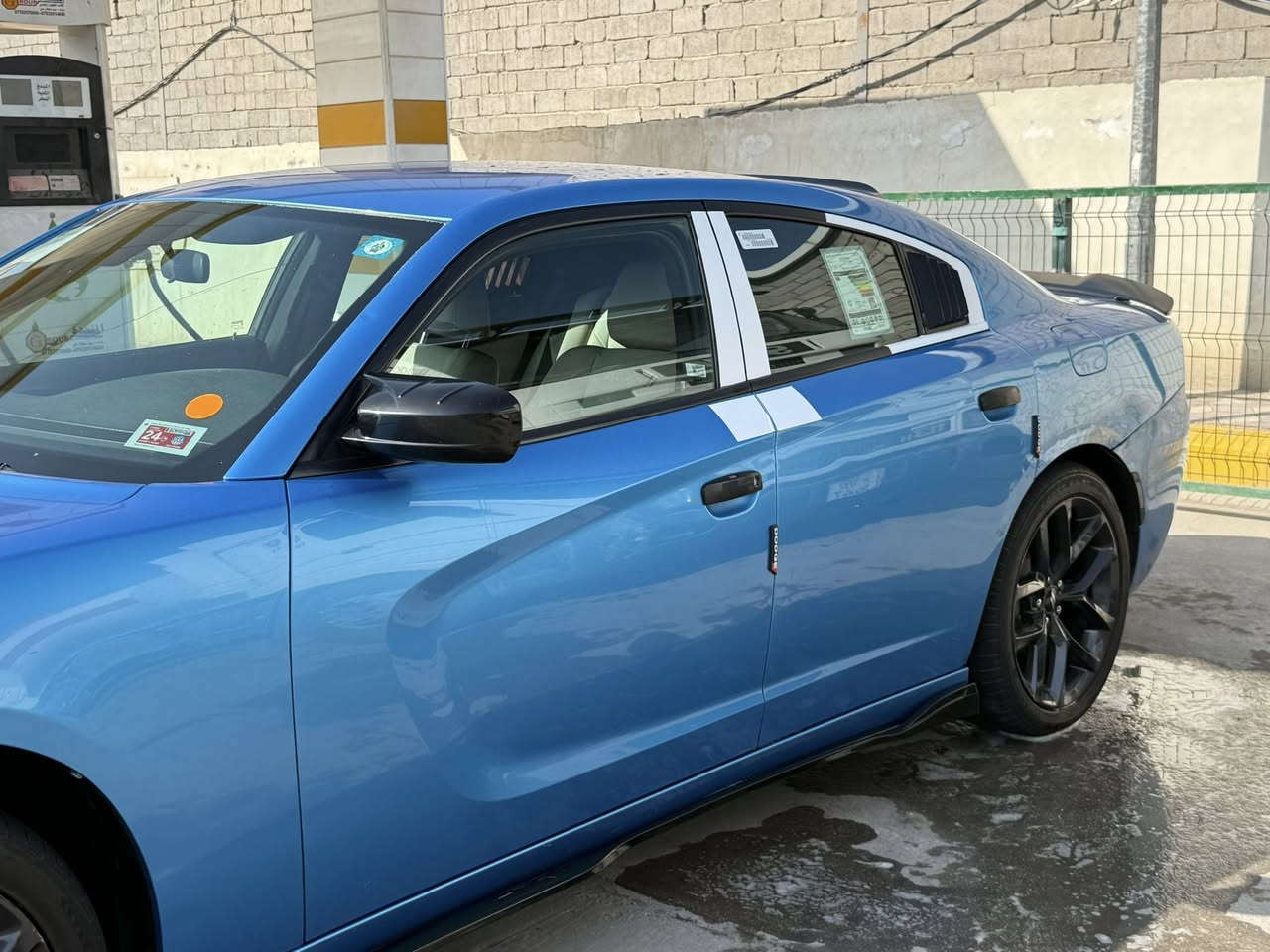 جارجر ١٩ اصل للبيع
رقم بغداد بسمي انكليزي
لون بحري مميز
ماشيه ٦٣ الف 
الفئه SXT
السياره تقرير
وسونار موجود كفاله عدا بارد بجاملغ خلفي بسيط 
موصفات حساسات شاشه كبيره كشنات حضن جلد وباقي موصفات معروفه 
السياره جاهزه حداديه تخم تاير جديد 
مكانه ناصريه مركز
السعر ٢٣٠ 
تفاصيل كامله اقرها قبل لاتتصل وبلخدمه
رقمي ***********
