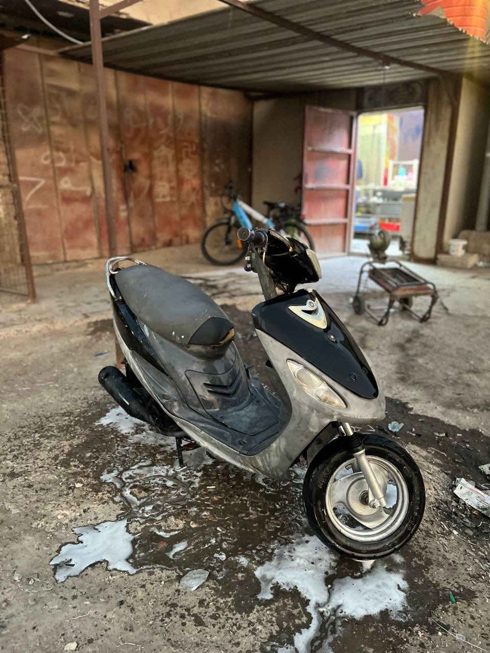 دراجه ماكس قجمه مفتوحه بس بستم دراجه توني شادله كتف جديد وكين جديد وضفير جديده دراجه تخبل بس عوزه بستم سعره(500)وبيه مجال قليل مكاني بصره عاليه رقمي(***********)
