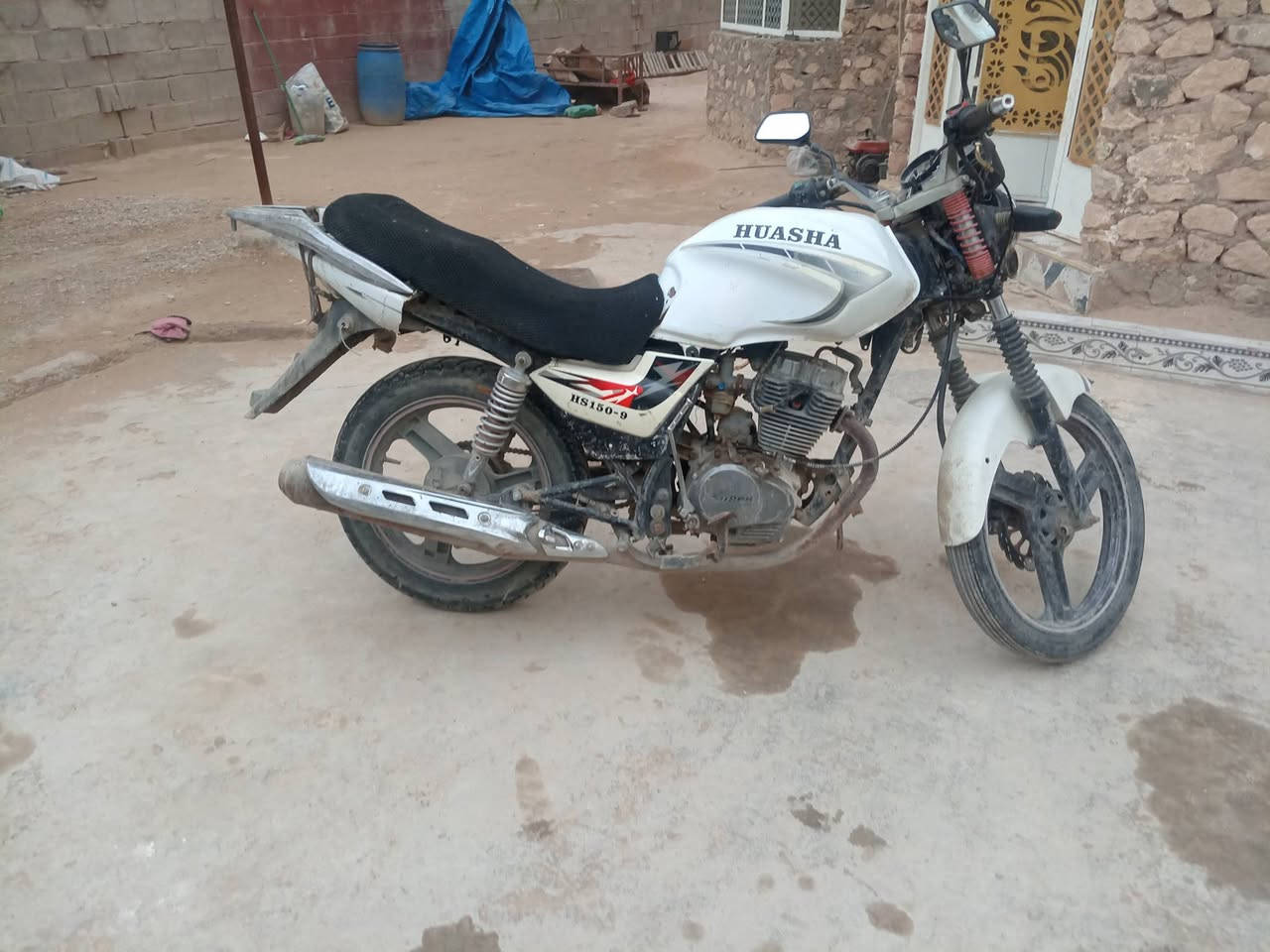 سلام عليكم
موطور للبيع 
كوم حديد سعر 350
وبيه مجال 
تصال ***********
