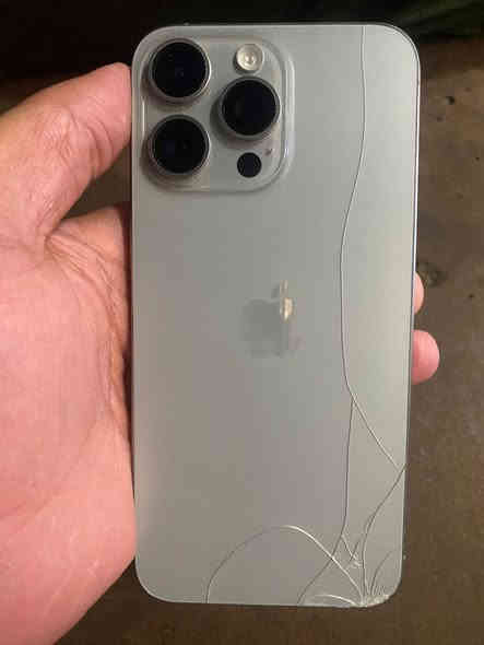 للبيع ١٥ برو ماكس بطاريه ٨٤ بغداد  سعر ٩٥٠ الف 
الاتصال ***********
