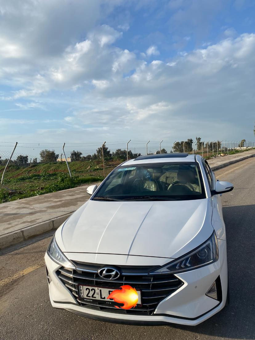 لسلام عليكم 
النترا 2020كوري مال زيرو 
السيارة استيراد خاص فول 1/1  تجي شاشة اصلية car play وزعنفة وكامرة اصلية بالصندوق و مقاعد جلد اصلي
مع الحساسات الأمامية والخلفية وتبريد قطعتين ماشية 73900الف والسيارة مكفولة كفالة عامة من الصبغ والبارد والتبديل مكينة وكير شرط رقم اربيل جديد وهزة إلى شهر 12 للتواصل على الرقم او واتساب***********
