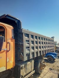 للبيع • شاحنات
