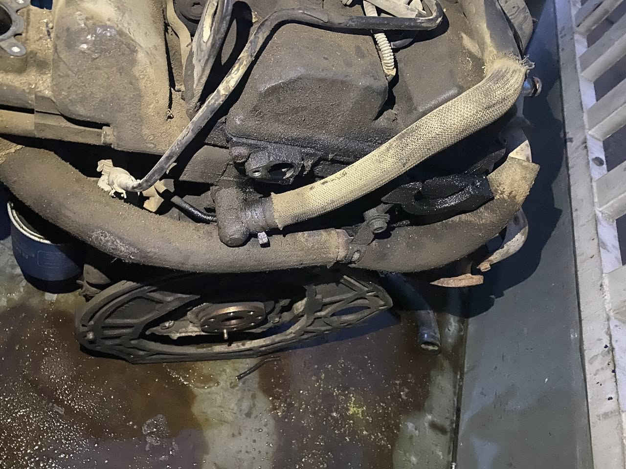 السلام عليكم… محرك كايم للبيع و ضفيره و قاعده فيوزات للبيع عنواني بغداد الشعب الرقم ***********
