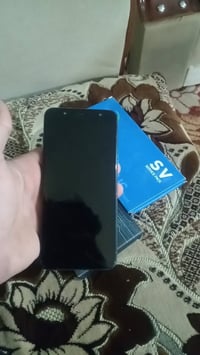 للبيع جهاز كلكسي A6 مبدل شاشه 65 بي مجال  07818504161