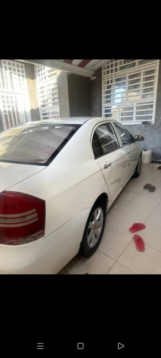 ليفان 2013
مكينه وكير عادي ماله البلاد 
وتبريد وحداديه خير من الله 
مكاني ناصريه مركز 
السعر 47 
***********
