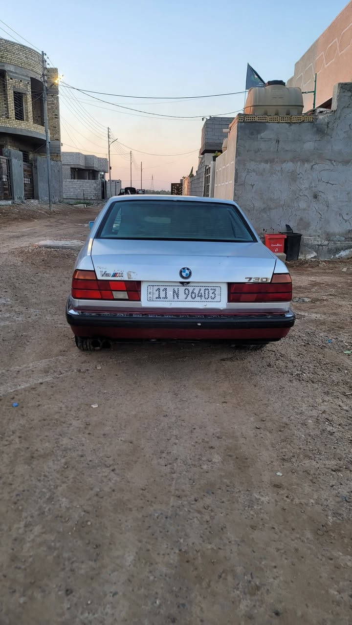 السلام عليكم BMW 730i v8اصل السياره كير ومكينه خير من الله اي محافظه اريدهه اشغل وروح تبريد ثلج قطعتين لايتات زنون عالي ناصي فيول بم جديد اصلي بلكات بوش ألماني اصلي وأتر بم اصلي انكليزي جديد السياره بلاديه شلع قلع اي جطل مابيهه كهربائياتهه كلهه شغاله كشنات كهرباء فتحه سقف شغاله داخل جلد بس يرادلهه دوشمه صدر خلفي جديد دبلات كلهن جدد  والصدر الأمامي 70%السياره وين مايعجبك شغل  واطلع بيهه نواقص بسيطه الي يريد يشتري اشرحهن اله والسياره بيهه ضربه بل جاملغ الخلفي جهه السياق معدلينهه بس مامصبوغه زين والصبغ مالتهه70%لان السياره بلاديه مامصبوغه
السلام عليكم BMW 730i v8اصل السياره كير ومكينه خير من الله اي محافظه اريدهه اشغل وروح تبريد ثلج قطعتين لايتات زنون عالي ناصي فيول بم جديد اصلي بلكات بوش ألماني اصلي وأتر بم اصلي انكليزي جديد السياره بلاديه شلع قلع اي جطل مابيهه كهربائياتهه كلهه شغاله كشنات كهرباء فتحه سقف شغاله داخل جلد بس يرادلهه دوشمه صدر خلفي جديد دبلات كلهن جدد  والصدر الأمامي 70%السياره وين مايعجبك شغل  واطلع بيهه نواقص بسيطه الي يريد يشتري اشرحهن اله والسياره بيهه ضربه بل جاملغ الخلفي جهه السياق معدلينهه بس مامصبوغه زين والصبغ مالتهه70%لان السياره بلاديه مامصبوغه 
سعر السيارة 47$وبيهه مجال للشراي العنوان بغداد 
***********
