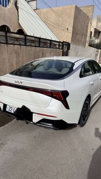 سيارة k5 موديل 24 أربيل  ماشية 67000 كيلو محرك 2.5 gdi  مواصفاتهة معرو...