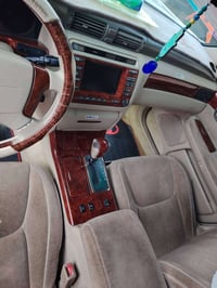 كراون ملكة • ٢٠٠٢ • فول مواصفات