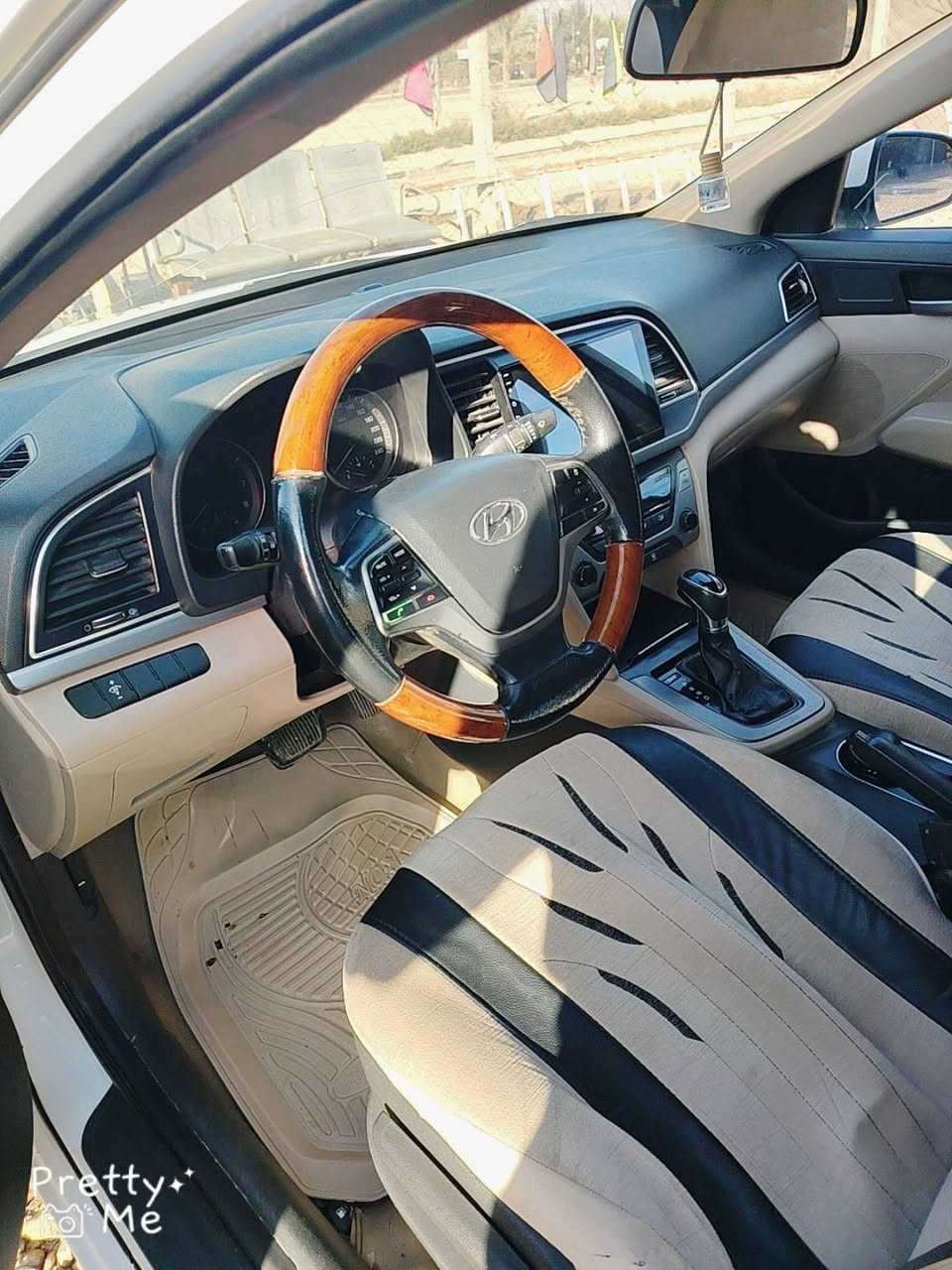 من رخصت  مدير الا كروب النتره خليجي  2000 فوال عده بصمه  بيه  قبق جنطه قبل لا تدخل للعراق    سياره كله جهزه  سعر 135  بيه مجال قليل    ***********   كربلاء
