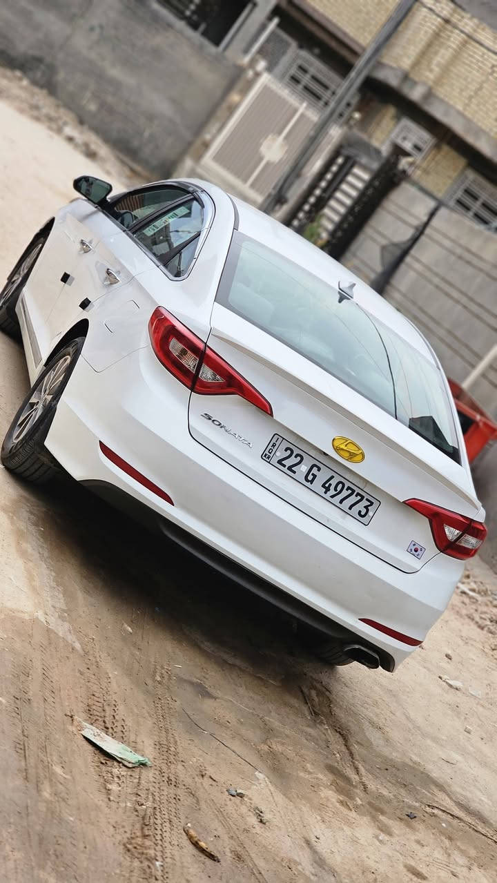 السلام عليكم.. سوناتا 2017 وارد أمريكي للبيع
 نظيفة وجاهزة بمعنى الكلمه حادث أمريكا بنيد فقط .. وهنا صار بيها تكشير كما موضح بالصور لا معجون ولا طخه ولا صبغ فقط كارت

: مكينة وكير بحاله ممتازة وفول
 دواخل نظيفة وجديده
 مانع انزلاق
حداديه
تحكم ستيرن جهتين 
شاشة اعطال 
كاميرا 
2.4
رقم أربيل انكليزي تحويل او وكاله هزه جديده 
سونار مرفق ماشيه 120  
 صورة الحادث مثبتة بالمنشور 
💰 السعر: 120 ورقة وبيه مجال 
مكاني كربلاء طويريج --  ***********
