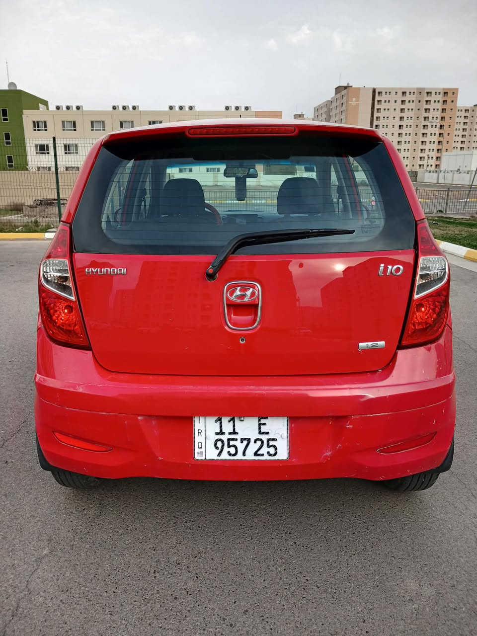 سلام عليكم هوانداي i10موديل 2013خليجي مواصفات   عاديه ماشيه 75حقيقي كير مكينه خير من الله ممفتوحات تبريد ثلجً تدفئه شغاله تخم تاير باتري جديد هزه جديده ورقم جديد وسنويه 2031 بسمي السياره على وضع الشركه مكاني بغداد مجمع بسمايه السعر 83وبيهه مجال بسيط رقمي ***********
