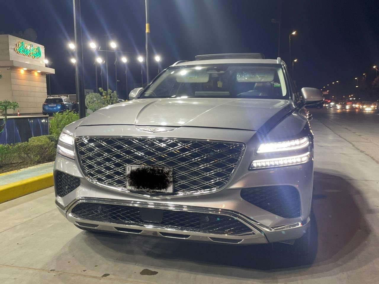 السلام عليكم
  جنسس موديل 2021 
الفئةgv80 الممشى 
40الف كيلو الضرر فقط بنيد
  المواصفات  برستيج يعني 
اعلى مواصفات بل جنسس   
مساج راداد 
بنوراما كشنات خزن تدفئة تبريد 
شاشة الجبيرة 
انارة داخلية  متعددة الالوان
  صندوك كهرباء  
طبعاً حجم المحرك 6سلندر تون تيربو            العنوان بغداد البلديات 
الرقم للأستفسار***********
