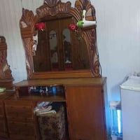 غرفه مستعمله للبيع نضيفه السعر ستميه  وخمسين.  مكاني بغداد الشعب شارع ...