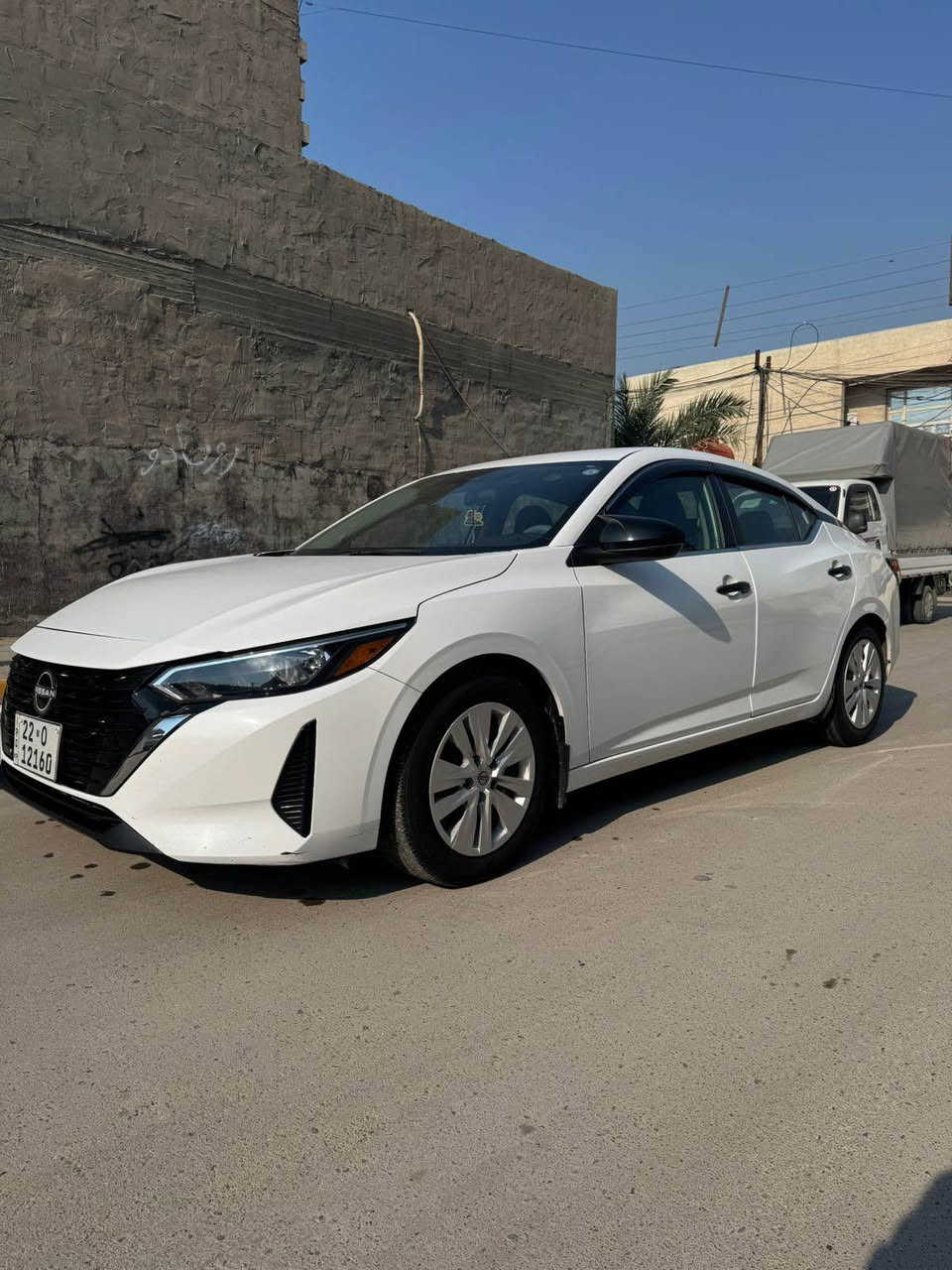 نيسان سنترا 2024 شكل الجديد 
 ( وكالة او تحويل ). 
مواصفات s :- 
بصمة ابواب + بصمة تشغيل
مكينه 2000 
شاشة ايباد تدعم كار بلي
كامرا خلفية دواره 
حساس خلفي 
رادار امامي خلفي جانبي 
فول تحكم استيرن جهتين
كروز سرعه وتحديد مسار قيادة آليه
توقف ذاتي 
نقاط عمياء 
ماشي 48 
وباقي مواصفات معروفة 
حادث كلش بسيط 
بجم كبس بدون ايرباك 
باب خلفي تبديل الهلال الخلفي صبغ فقط الباقي كفاله عامه 
للاستفسار الاتصال برقم مكلف بنشر
*********** بغداد, العراق
