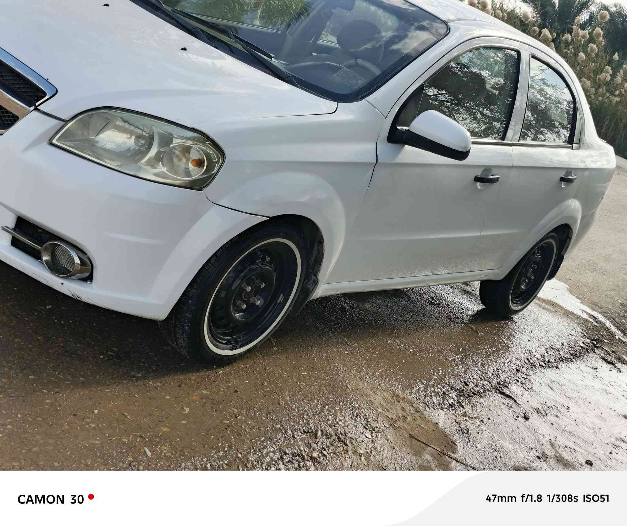 السلام عليكم
للبيع افيو مديل 16رقم ذي قار بسمي مشروع وطني رقم انگليزي كير مكينه حداديه تبريد جاهزه السياره تخم تاير جديد كير اوتماتيك حادث بيه رشت صبغ بالجاملغ الامامي الايسر وبيه بارد بالباب الخلفي جهت العبري فقط 
مكاني السماوه الرميثه 
السعر 76وبيه مجال 
اتصال ***********
