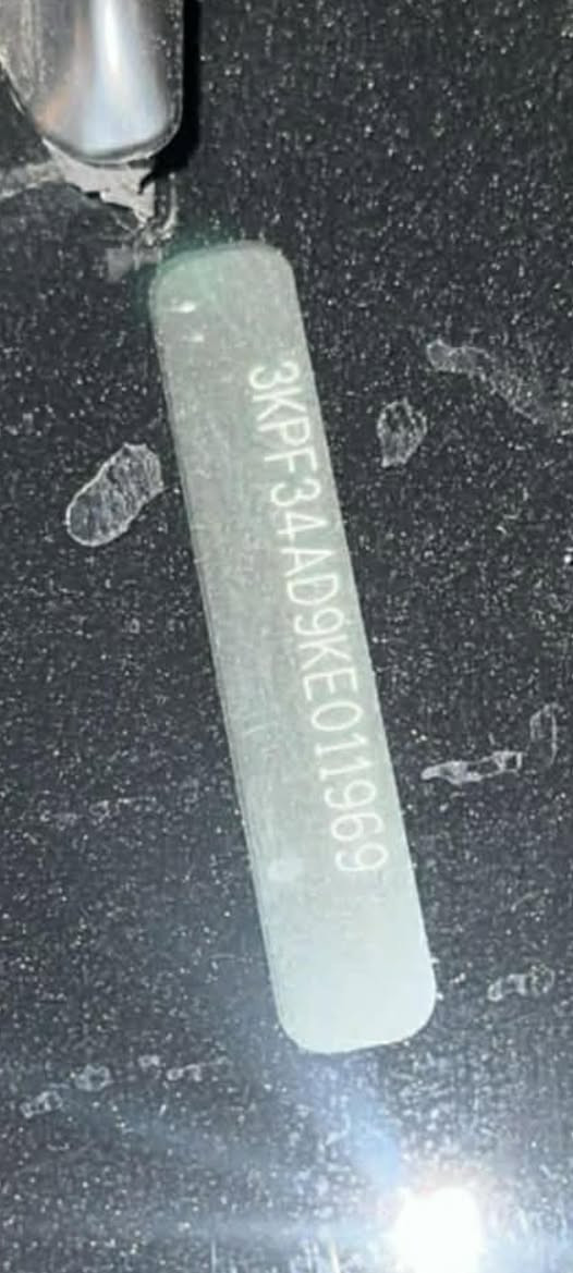 للبيع فورتي 2019 نص فول فتحه سقف رادار امامي بدون بصمه جيتي لاين بدون حادث ضررها جاملغ وبوند سرقه يعني شايليهم كوبون بانزين السياره شرط التحويل كير مكينه شرط السعر رقم الشاصي موجود بل صور 
130 ورقه الشراي يتخل خاص


**إذا كنت صاحب هذا الإعلان وتريد حذفه لأي سبب، رجاءا أرسل رسالة إلى الدعم الفني**