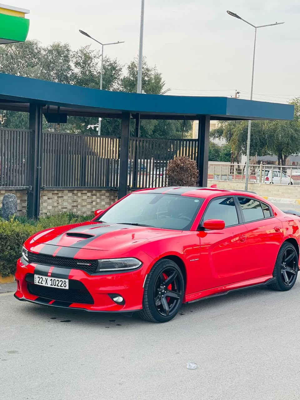 ‎سلام عليكم

‎دوج جارجر 2022 🇺🇸🇺🇸

R/T🔚STOK

‎🛑السيارة بدون صبغ بدون تبديل بدون دواخل 
‎🛑بس تعديل ٣ مكان شي قليل كلشش 
‎واحد ١٠سم🛑
‎تاني ٢٠ سم 🛑
‎ثالث. مستره صندوق 🛑

‎مكان السيارة كركوك  

‎محرك V8 5.7

‎مواصفات 
‎شاشة جبيرة 
‎كاميرا 
‎حساس خلفي 
‎بصمة ابواب 
‎تشغيل عن بعد 
‎كشنات جلد مميز لونه 
‎كشنات كارباء 

‎سوبر تراك باك
‎گيج الكتروني 
‎لايتات ليد و زينون 
‎امراية هيتر 

‎تبريد قطعتين
‎شفتات استيرن 
‎سماعات harman kardon
‎ماشية٦٥ ميل  فقط 

‎السيارة كلش جديدة و حلوة بلواقع هم 
‎كير و مكينة كله مكفول بدون اي عطل 

‎سعرة ٢٨٨$ بي مجال 

رقمي *********** 

‎السيارة مرقم  اوبيل 
تحويل وكاله ثاني يوم
