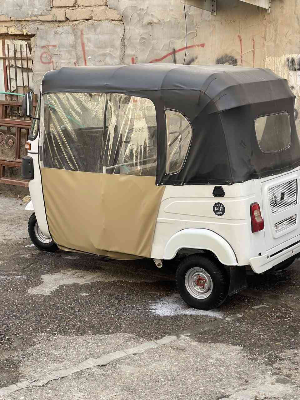 تكتك البيع  21شهر 11 مكينه برغي ما مفتوح بيه طخات قليله بل الغد رقم وسنويه. سعر 7ملاين 100وبيه مجال ***********
