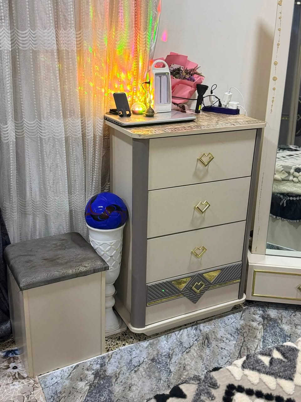 غرفة نوم لبيع جديدة اي عيب مابي11 قطعة شراي يدخل خاص


**إذا كنت صاحب هذا الإعلان وتريد حذفه لأي سبب، رجاءا أرسل رسالة إلى الدعم الفني**