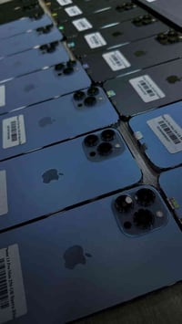 عروض. قويه جدا  متوفر الآن   13 برو ماكس. ذاكرة 256  13 برو ماكس  .ذاك...