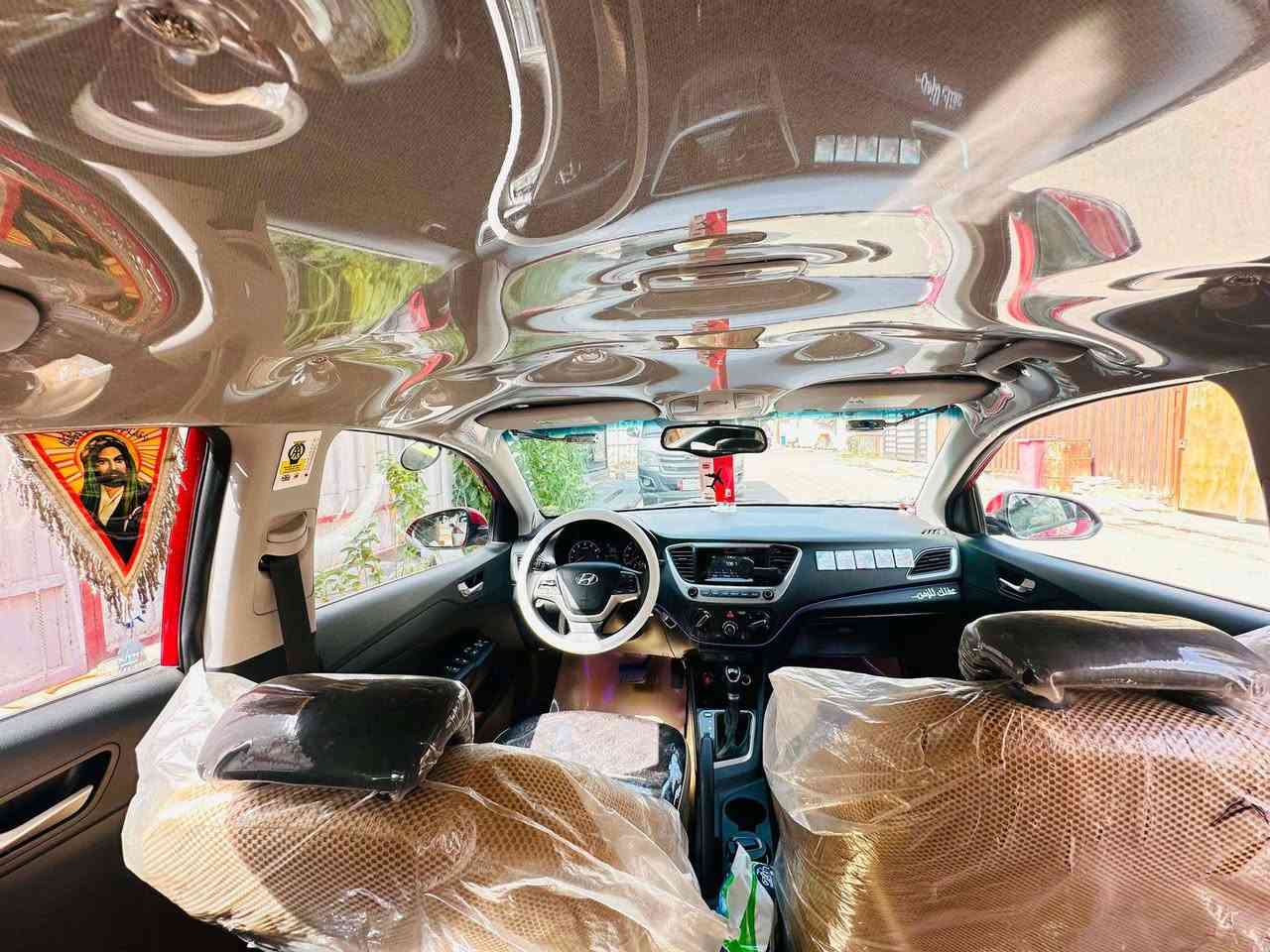 اكسنت 2020 محرك ١٦٠٠ دوش دبل نوزل ماشيه ٨٠ميل امريكي سيارة جاهزة للاخير ربع متذب عليها مال جناي  رقم بغداد
سيارة بيها صبغ بنيد وجاملغ صفحة سايق وباب يعني ٣ قطع وبيها خشم شاصي بس مسحوب بدون لا كص ولا لحيم فقط مسحوب ومعمر منيم قاعده فيوزات جوه قاعده تعمير براسه خير مو تلزيك يعني مال جناي العنوان بغداد حي العامل
السعر 107 قفل جوا السعر لتخابر 
***********
