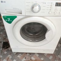 غسالة ملابس • للبيع