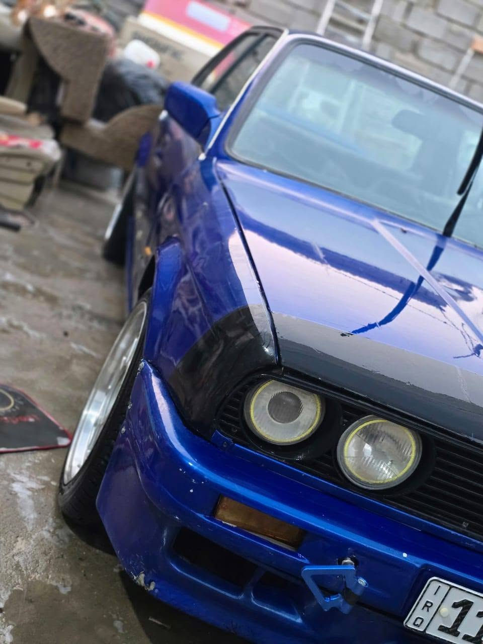 BMW M3 325i
مديل 1992 
محرك BMW بلاد مفتوح 6 سلندر
سياره بلاديه بالكامل مابيها شي محور 
كير عادي 
لون ازرق غير محدد وصبغها شوف العين
بديها نضيف
رقم بغداد  تحويل 
كهربائياته شغاله 
كشنات دوشمه جديد جلد 
سياره بيها  صوت بكن بالمحرك
اعادة نشر بسبب الوعود الكاذبة
***********       رقم راعيها بالزبير البصرة, العراق

