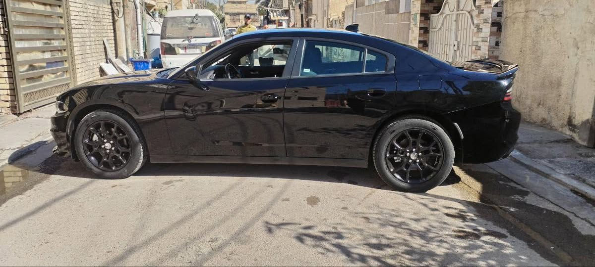 جارجر 2016 نظيفه ماشيه 85
حادث حلو 
جاملغ وبنيد تبديل وباب صدر  صبغ
فور ويل
سعر 160 وبالعافيه
***********
