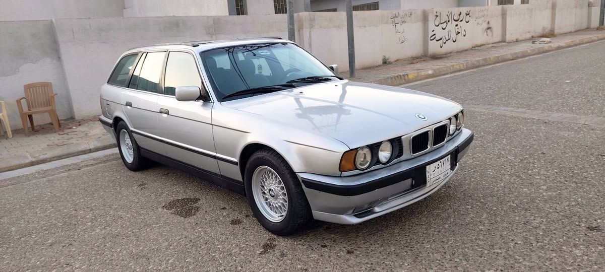 بي ام دبليو موديل 92 حجم 525 كبس بلادي كير محرك شرط تبريد فقط غاز صبغ لجمالية فقط بدون حادث صدر امامي خلفي تايرات باتري جديد كهربائيات فول شغال قفل مركزي سنوية مشروع وطني جديد باسمي شرط تحويل او وكاله الشراي يتصل *********** سعر 45 كركوك, العراق
