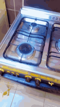 سلام عليكم طباخ كريازي اصلي درجه اولى وكلشي شغال بي فرن مالته وحد عل وحد ولعيون كلها شغاله سعره 180 وبي مجال مكاني أربيل اوينه شار قرب بنصلاوه متواجد واتساب ***********
