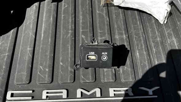 سلام عليكم اغراض سوناتا للبيع  قيم بما يرضى الله واخذ***********توصيل اكو كل محافظات
