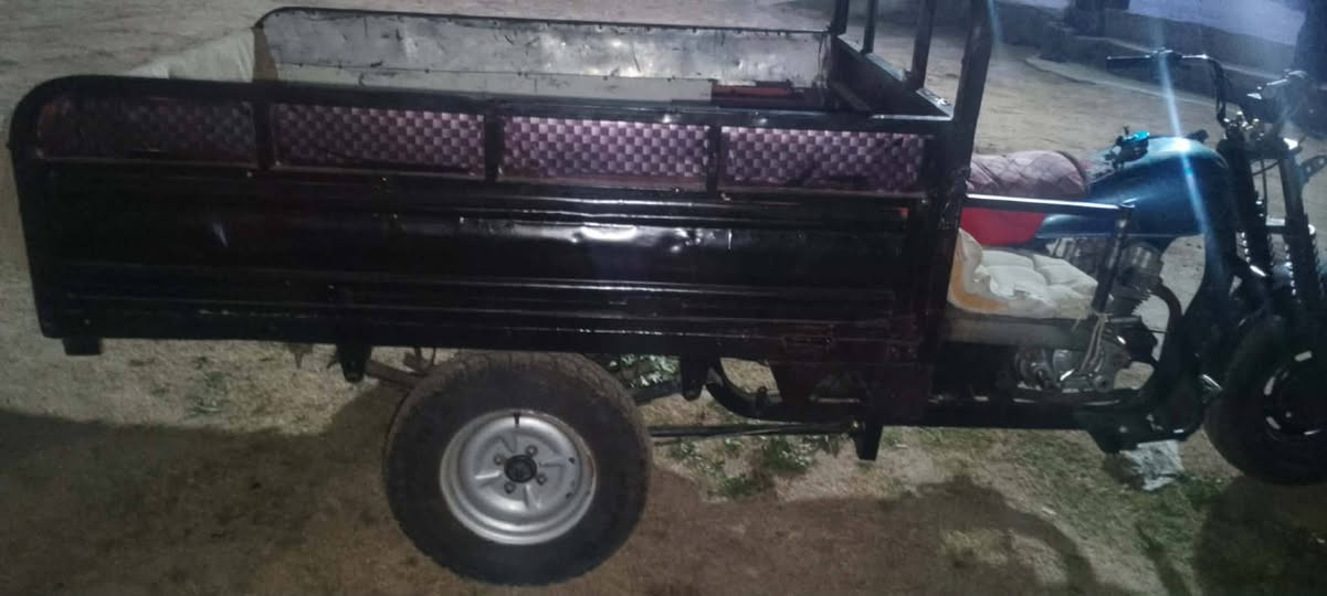 سلام عليكم ستوته دايوان اللبيع  بدون أوراق موديل 16مكينه 21 السعر 450وبيهه مجال مكاني بابل المحاويل للأتصال ع الرقم ***********
