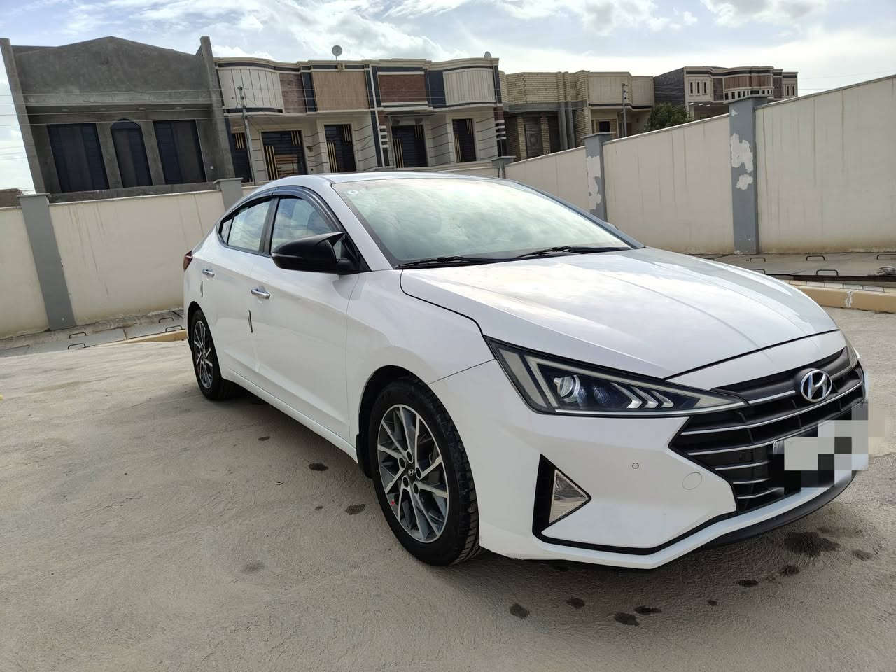 🚘 للبيع | هيونداي النترا 2019 خليجي 🚘
🔹 رقم بغداد (إنكليزي) بأسمي
🔹 كفالة عامة
🔹 الممشى: 107 ألف كم
🔹 محرك وكير وكالة
🔹 فول أبشن (واحد على واحد)

المواصفات: ✅ كاميرا أمامية وخلفية
✅ فتحة سقف (سلايد)
✅ داخلية جلد
✅ زنون
✅ بصمة تشغيل
✅ قطعتا تبريد
✅ تحكم بالستيرن
✅ مرايا شفط
✅ شاشة كبيرة
✅ أنظمة قيادة
✅ يدات نيكل
✅ حساسات أمامية وخلفية

ملاحظة: يوجد  بارد بحجم الإصبع في الهلال الأيمن فقط، ولا يوجد غيره.
السعر المطلوب 167$

📍 الموقع: الأنبار - الفلوجة

📞 ***********
