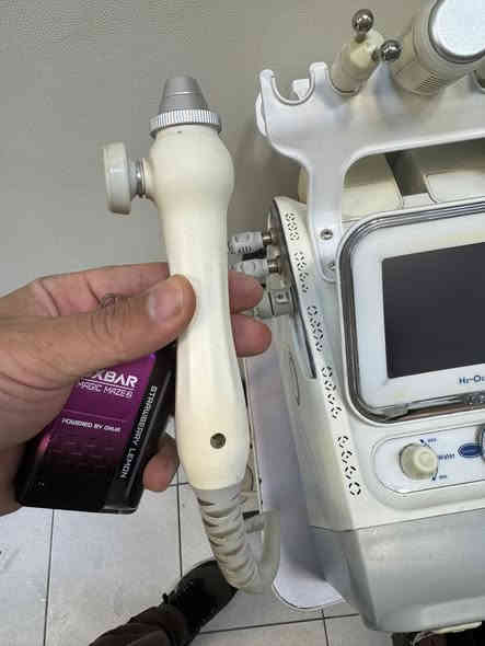 جهاز هايدروڤشل كامل بس بي عطل  البخاخ فقط مابي اي عطل ثاني, جهاز استعمال قليل نضيف س ع ر ه 175-
  بيهن مجال المكان قرب مول زيونة الهاتف ***********
