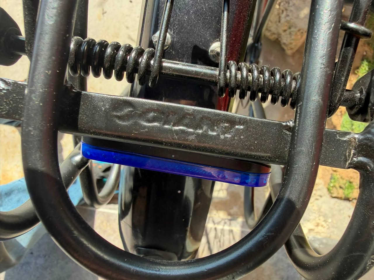 پاسکل ماڕکەی giant 
لاشە ئەلەمنیۆم قیاس 28
سێ گێڕی لە پێشەوە ماڕکەی shimano Alivio
هەشت گێڕ لە دواوە ماڕکەی shimano deore
پاشکۆی دواوەی بیلادیە ماڕکەی giantە
ئیستۆپی  هایدرۆلیک ماڕکەی Magura 
ئیستۆپی دواوەی گۆڕدراوە جۆری سیمی لەسەرە
ژ.م ***********
واتسئەپ ڤایبەر
