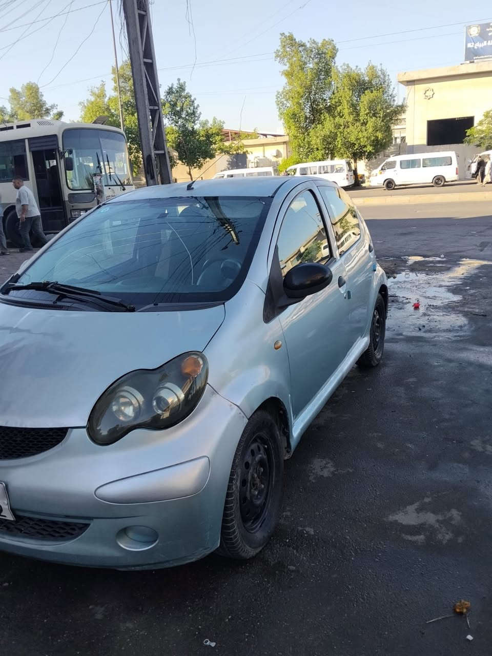 السلام عليكم
BYD f0 موديل 2012
مكينه وكير خير من الله بلادي سياره بدون ضربه وبدون حادث بيها سونار بس فقط خياسات مصلحه ومثل ما موضح بلصور تبريد جان يشتغل بس انزرف الراديتر مال تبريد يرادله تبديل
 رقم جديد هزه جديده سنويه بأسمي ماشيه ١٦٠ 
رايدها ب ٢٩ وبيها مجال عنوان البياع
*********** واتساب متوفر
