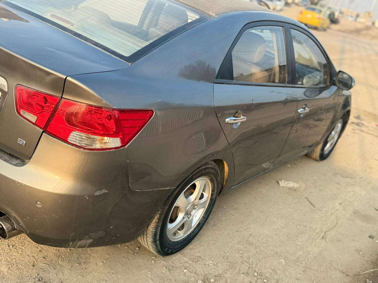 سيراتو 12 ادوات كصه جنطه سياره جاهزه من جميع النواحي مكينه كير حداده تبريد سياره جديده مابيه نقص دواخل جلد متوم ارقام سنويه شمالي الجديد شغل مظبوط السعر 42 تلفون
*********** اتصل وتدلل
