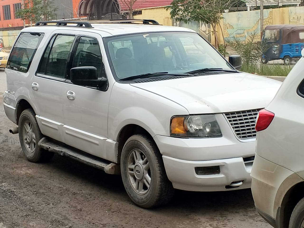 السلام عليكم فورد 2006 سياره داخل جديد كيرو ماكينه جده شرط صدرها زين سياره مصبوغه جماليه فرن بالسياره بدون ضرر الماكينه 3000 ملكه تبريد سياره السعر 69$/***********
