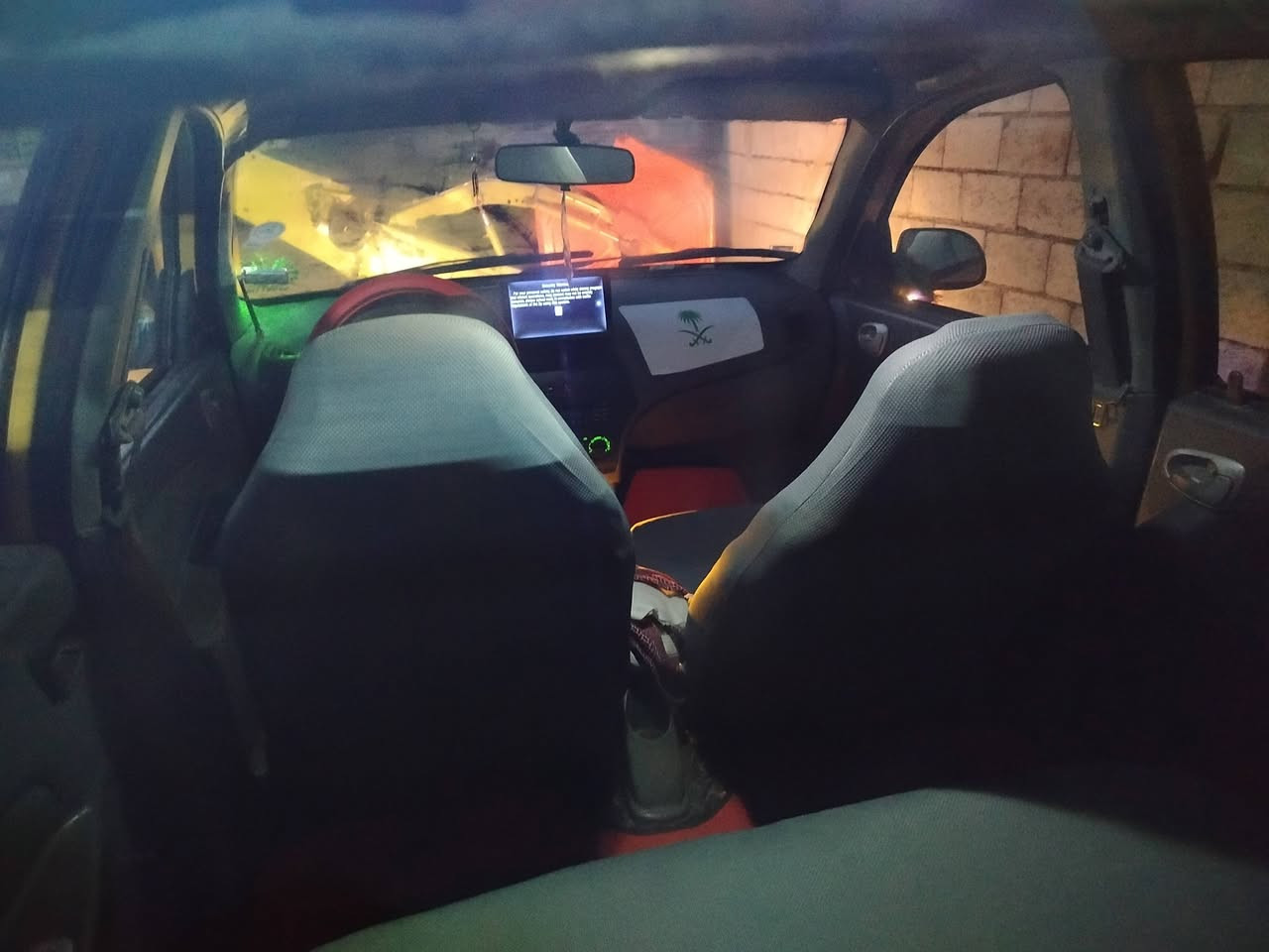 السلام عليكم اخوان طيبه لبيع موديل 12 كير ومكينه ابرايد عل شرط تخم تاير لويات جدد طبلات حداديه جديده تبريد ثلج ،شاشه سمعات كيجات كله شغاله شرط المداور ماستلم ربع منك يلا ماواجهك وي المالك تريد مداور مباشر  سياره خير من الله جاهزه من كلشي شوفت عينك. الشرياي بي خير ويدلل ***********. خابر وبخدمتك. لن اكو ناس عله باب الله منذكر السعر وتحياتنه الكم المكان نجف قضاء المشخاب
