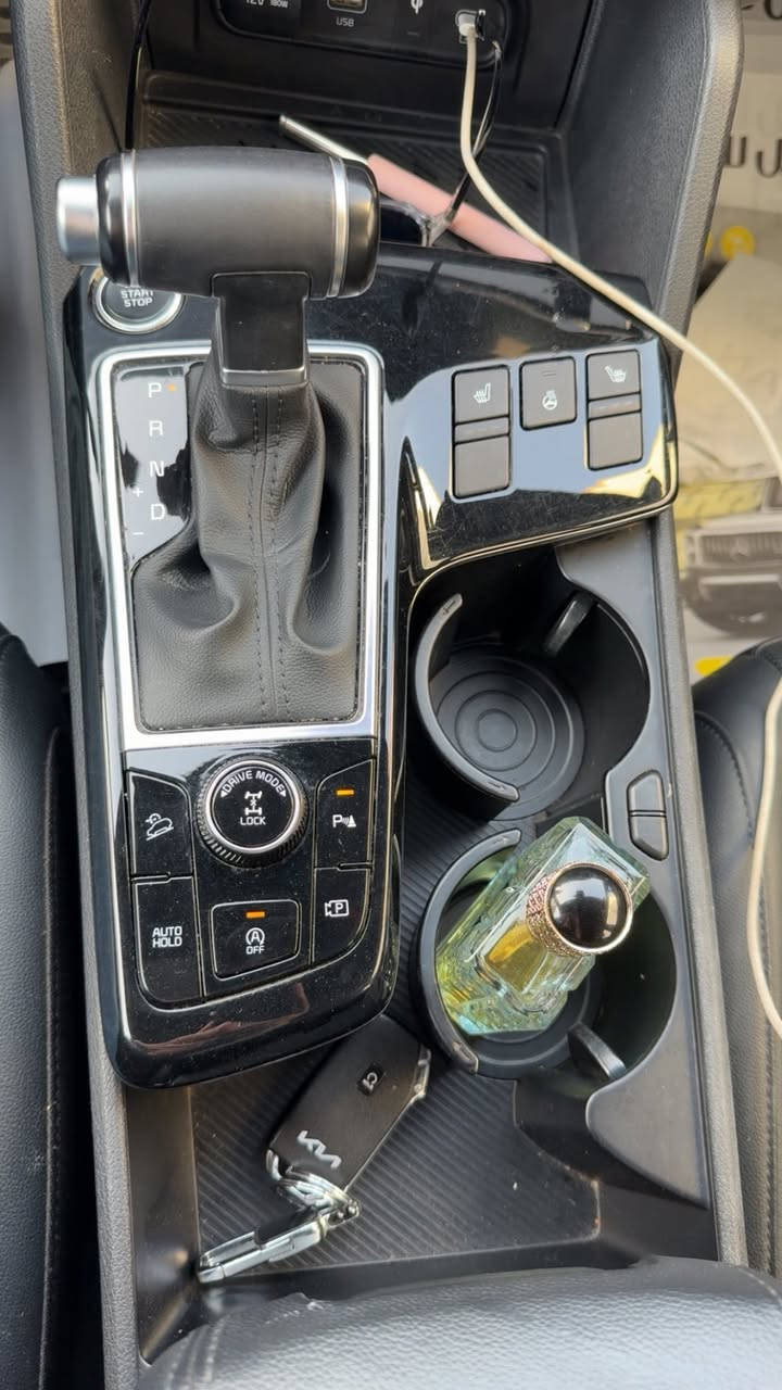 🚗 Kia Sportage 2023 X-Line – فول مواصفات
لون زيتوني مميز 💚
ممشى 51,800 كم – استعمال نظيف جداً

✨ عليها رقم مميز وحلو✨

🔹 محرك 2.5 فل
🔹 دفع رباعي AWD
🔹 شاشة كبيرة 
🔹 جلد فاخر + شحن لاسلكي
🔹 كاميرات + حساسات + أنظمة أمان كاملة

السيارة حادثها جاملغ من جهة السايق وجاهزة للفحص بأي مكان 👌
💵 السعر 22,000$ وبيها مجال للجادين فقط

📞 اللي ناوي يشتري يتواصل خاص ***********
